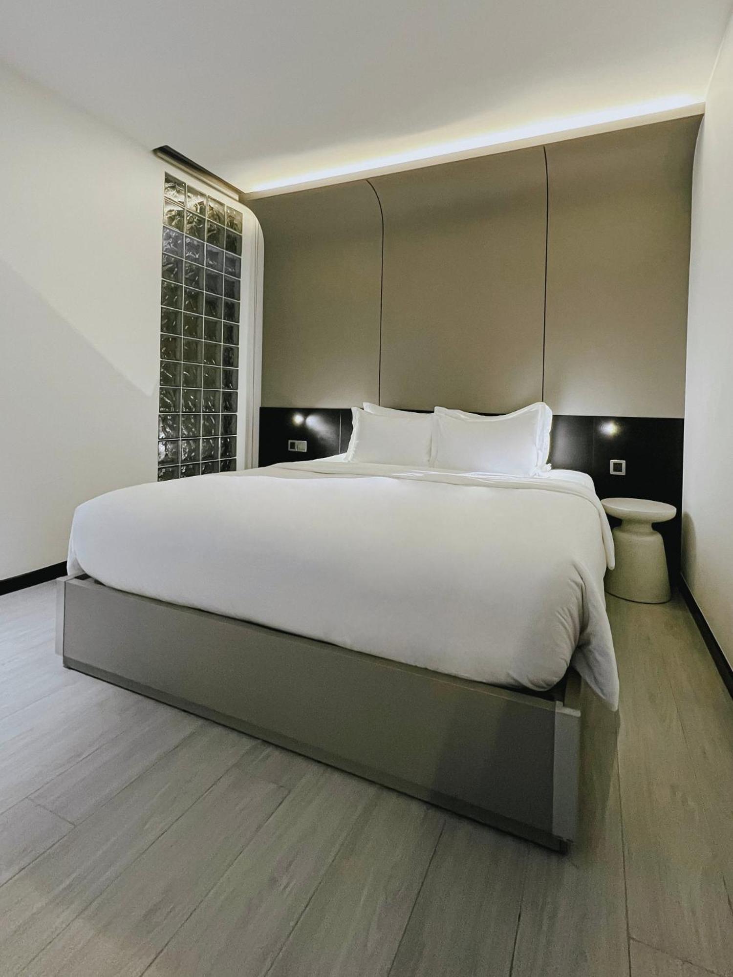 The Concept Hotel Hcmc- District 1 Πόλη Χο Τσι Μινχ Δωμάτιο φωτογραφία